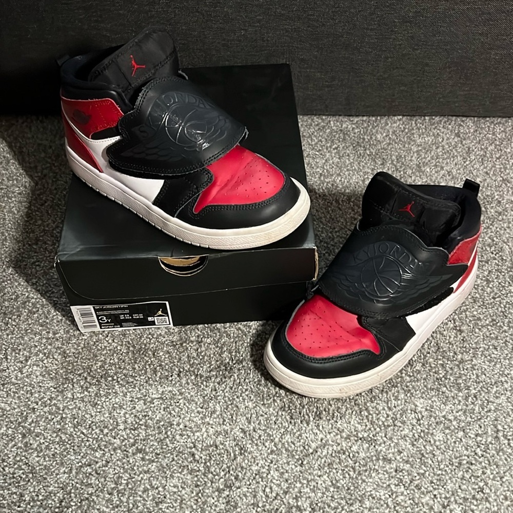 Sky Jordan 1 a size 3